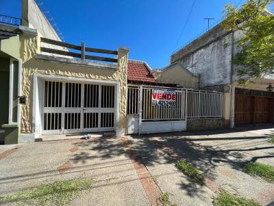 Casas Venta Santiago Del Estero Vendo importante casa sobre Magallanes.